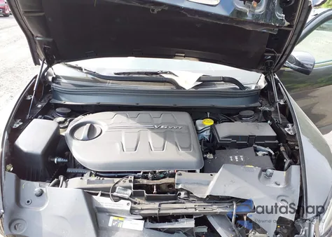 2018 Jeep Cherokee Latitude Plus 4X4 из США, поврежденный, VIN 1C4PJMLXXJD601907